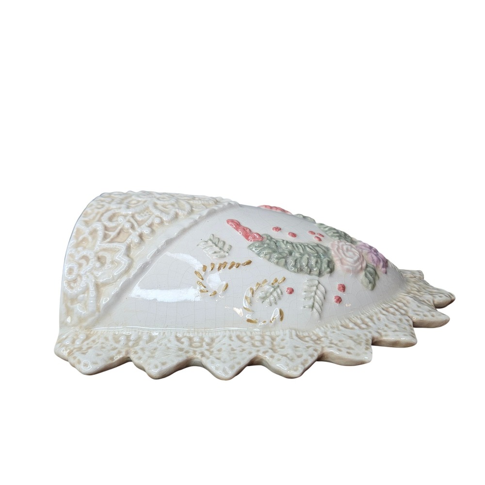 Vintage‎ Victorian Style Ceramic Floral Lace Wall Pocket Vase Ivory Pastel Heart - Picture 4 of 6